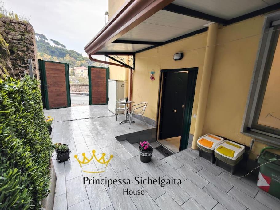 Vila Principessa Sichelgaita House Salerno Exteriér fotografie